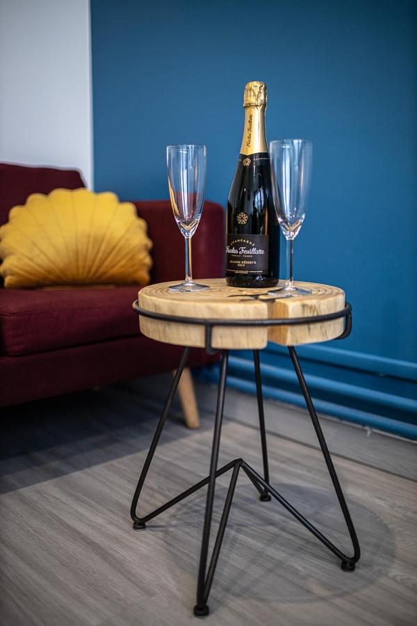 Escape Time - Paris Apartment Жантили Екстериор снимка